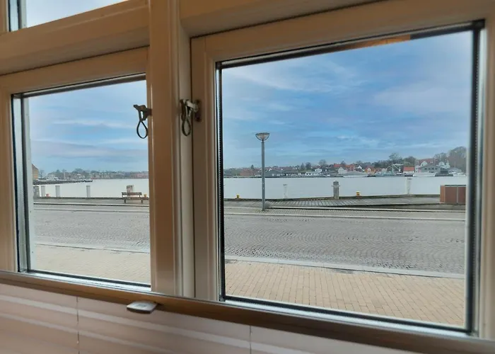 Harbour Walk Apart-hotel